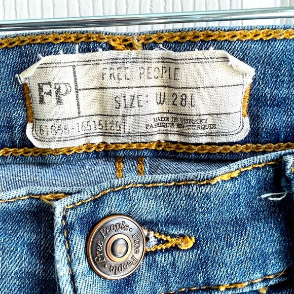 Free People Medium Wash Busted Knee Skinny Jeans - Picture 4 of 4